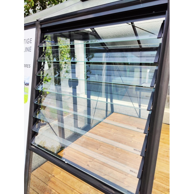 Acd louvre raam zijgevel zwart